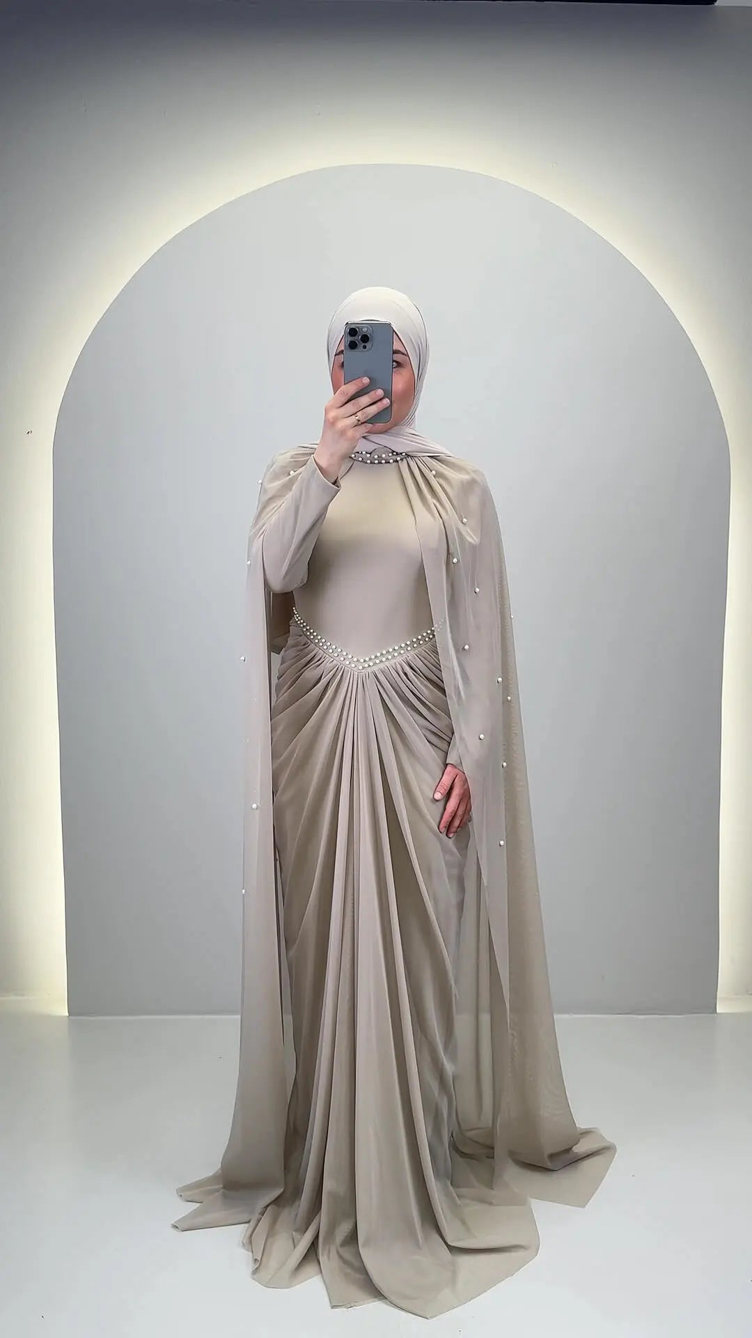 Tiya Abendkleid Beige