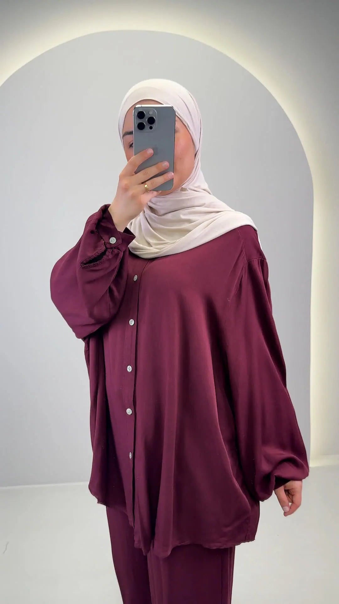 Leyan Outfit