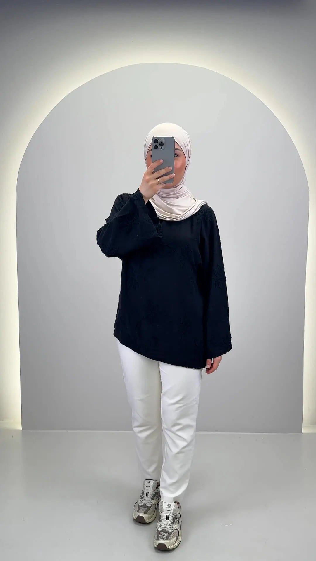 Inaya Üst
