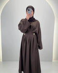 <tc>L</tc>Robe marron