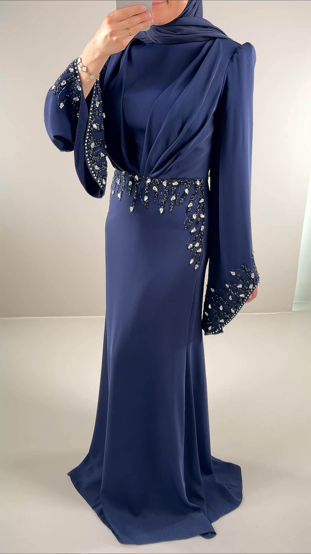 Maya robe de soirée bleu foncé