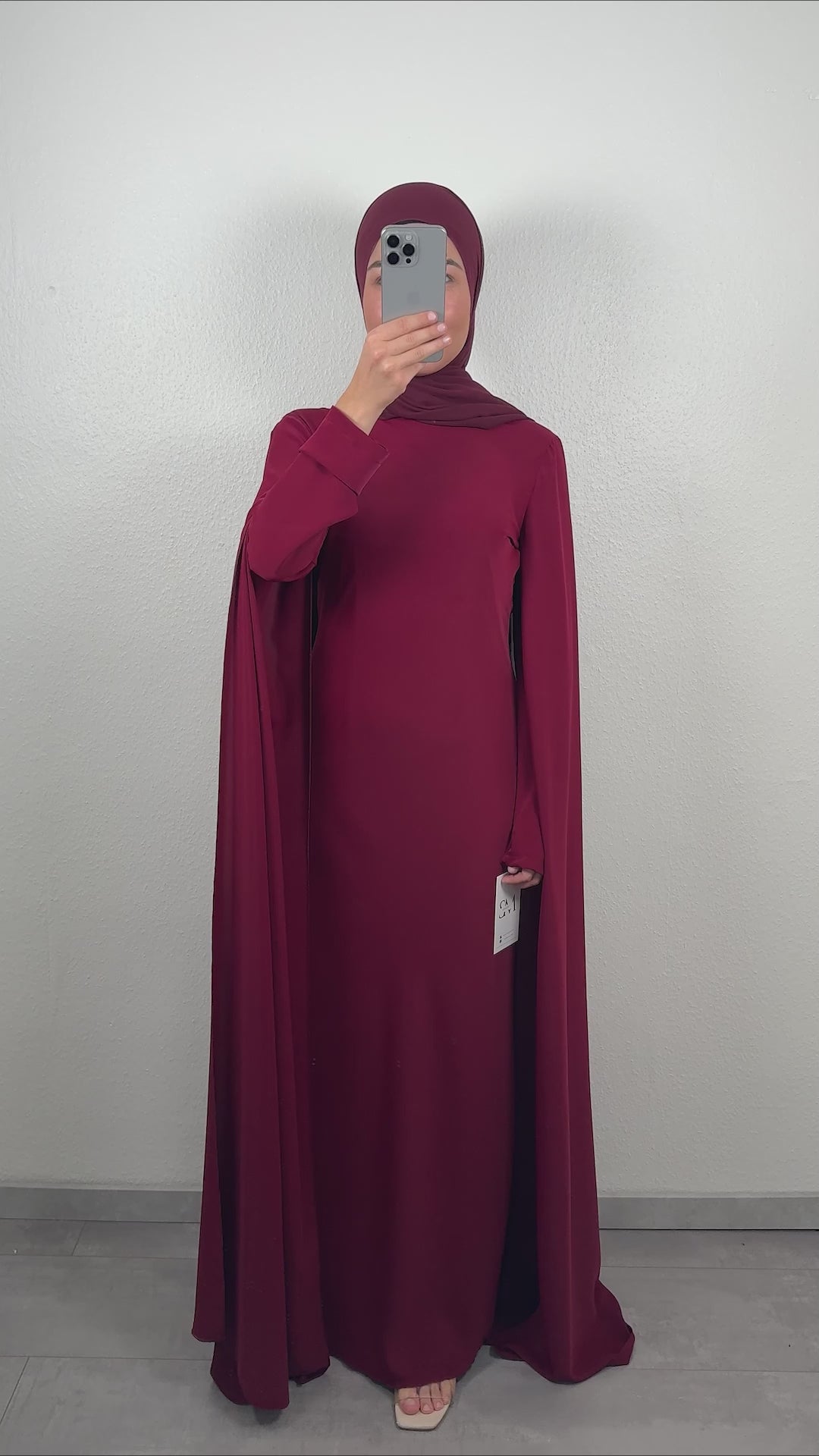 <tc>M</tc>irias evening dress Bordo