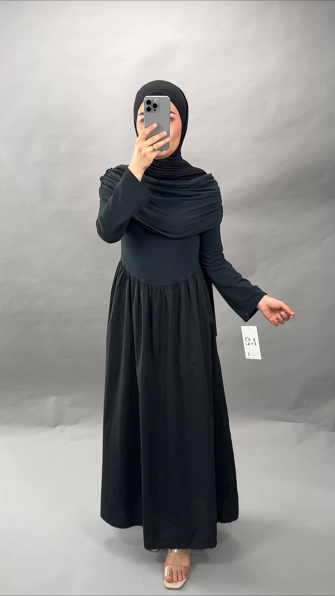 Yelena Kleid Schwarz